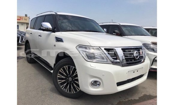 Buy Import Nissan Patrol White Car in Import - Dubai in Aragatsotn Buy Import Nissan Patrol White Car in Import - Dubai in Aragatsotn