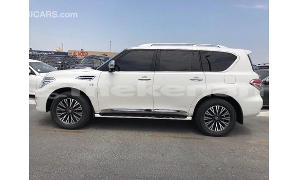 Buy Import Nissan Patrol White Car in Import - Dubai in Aragatsotn Buy Import Nissan Patrol White Car in Import - Dubai in Aragatsotn