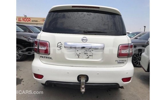 Buy Import Nissan Patrol White Car in Import - Dubai in Aragatsotn Buy Import Nissan Patrol White Car in Import - Dubai in Aragatsotn