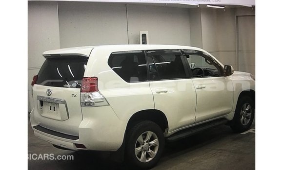 Buy Import Toyota Prado White Car in Import - Dubai in Aragatsotn Buy Import Toyota Prado White Car in Import - Dubai in Aragatsotn