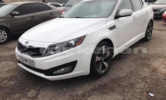 Buy Used Kia Optima White Car in Yerevan in Yerevan