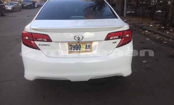 Buy Used Toyota Camry White Car in Yerevan in Yerevan Buy Used Toyota Camry White Car in Yerevan in Yerevan