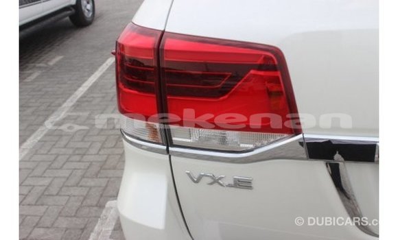 Buy Import Toyota Land Cruiser White Car in Import - Dubai in Aragatsotn Buy Import Toyota Land Cruiser White Car in Import - Dubai in Aragatsotn