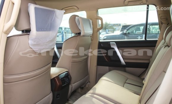 Buy Import Toyota Prado White Car in Import - Dubai in Aragatsotn Buy Import Toyota Prado White Car in Import - Dubai in Aragatsotn