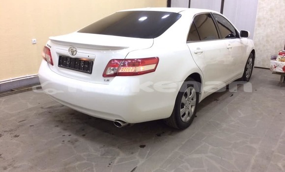 Buy Used Toyota Camry White Car in Yerevan in Yerevan Buy Used Toyota Camry White Car in Yerevan in Yerevan