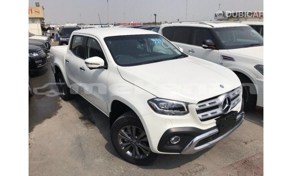 Buy Import Mercedes-Benz 250 White Car in Import - Dubai in Aragatsotn Buy Import Mercedes-Benz 250 White Car in Import - Dubai in Aragatsotn