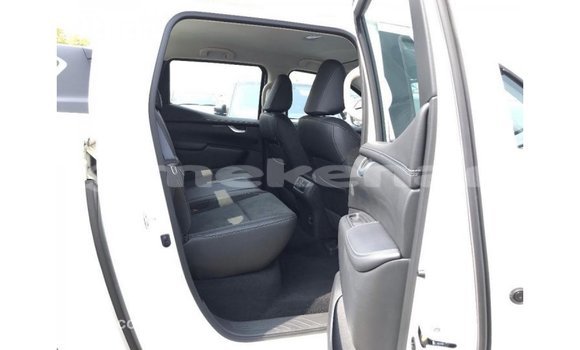 Buy Import Mercedes-Benz 250 White Car in Import - Dubai in Aragatsotn Buy Import Mercedes-Benz 250 White Car in Import - Dubai in Aragatsotn