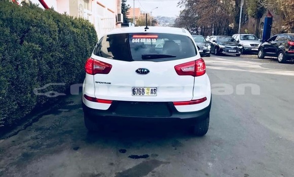 Buy Used Kia Sportage White Car in Yerevan in Yerevan Buy Used Kia Sportage White Car in Yerevan in Yerevan