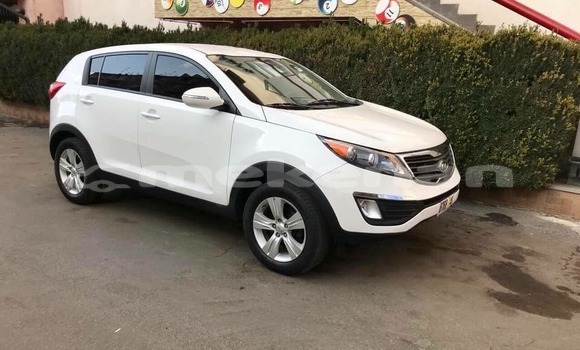 Buy Used Kia Sportage White Car in Yerevan in Yerevan Buy Used Kia Sportage White Car in Yerevan in Yerevan