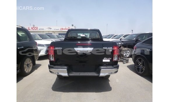 Buy Import Toyota Hilux Black Car in Import - Dubai in Aragatsotn Buy Import Toyota Hilux Black Car in Import - Dubai in Aragatsotn