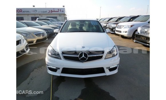 Buy Import Mercedes-Benz 200 White Car in Import - Dubai in Aragatsotn Buy Import Mercedes-Benz 200 White Car in Import - Dubai in Aragatsotn