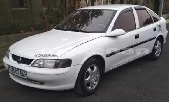 Buy Used Opel Astra White Car in Yerevan in Yerevan Buy Used Opel Astra White Car in Yerevan in Yerevan