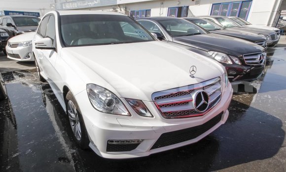 Buy Import Mercedes-Benz 200 White Car in Import - Dubai in Aragatsotn Buy Import Mercedes-Benz 200 White Car in Import - Dubai in Aragatsotn