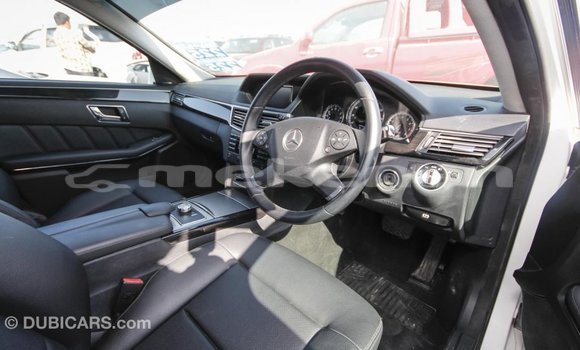 Buy Import Mercedes-Benz 200 White Car in Import - Dubai in Aragatsotn Buy Import Mercedes-Benz 200 White Car in Import - Dubai in Aragatsotn