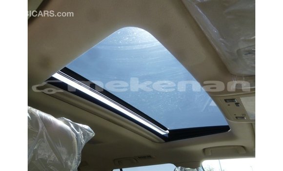 Buy Import Toyota Land Cruiser White Car in Import - Dubai in Aragatsotn Buy Import Toyota Land Cruiser White Car in Import - Dubai in Aragatsotn