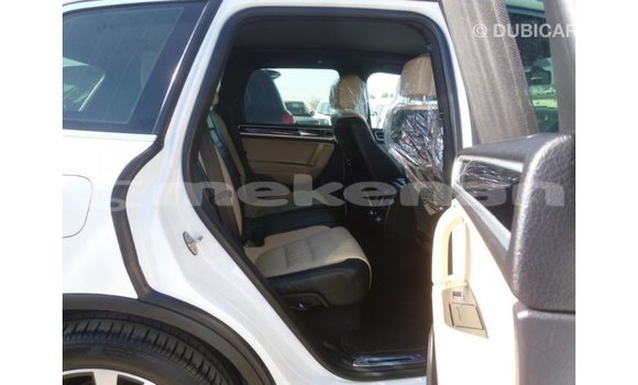 Buy Import Volkswagen Touareg White Car in Import - Dubai in Aragatsotn Buy Import Volkswagen Touareg White Car in Import - Dubai in Aragatsotn
