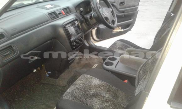 Buy Used Honda CR–V White Car in Yerevan in Yerevan Buy Used Honda CR–V White Car in Yerevan in Yerevan