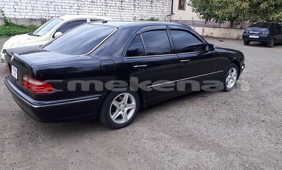 Buy Used Mercedes-Benz 300–Series Black Car in Yerevan in Yerevan Buy Used Mercedes-Benz 300–Series Black Car in Yerevan in Yerevan