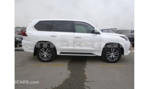 Buy Import Lexus LX White Car in Import - Dubai in Aragatsotn Buy Import Lexus LX White Car in Import - Dubai in Aragatsotn