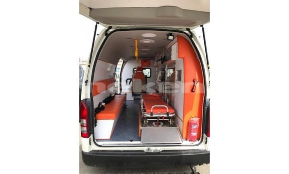 Buy Import Toyota Hiace White Car in Import - Dubai in Aragatsotn Buy Import Toyota Hiace White Car in Import - Dubai in Aragatsotn