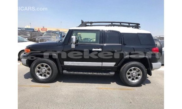 Buy Import Toyota FJ Cruiser Black Car in Import - Dubai in Aragatsotn Buy Import Toyota FJ Cruiser Black Car in Import - Dubai in Aragatsotn