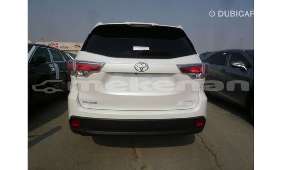 Buy Import Toyota Kluger White Car in Import - Dubai in Aragatsotn Buy Import Toyota Kluger White Car in Import - Dubai in Aragatsotn