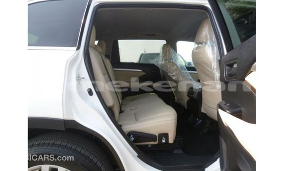 Buy Import Toyota Kluger White Car in Import - Dubai in Aragatsotn Buy Import Toyota Kluger White Car in Import - Dubai in Aragatsotn