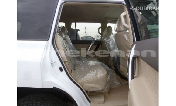 Buy Import Toyota Prado White Car in Import - Dubai in Aragatsotn Buy Import Toyota Prado White Car in Import - Dubai in Aragatsotn