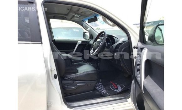 Buy Import Toyota Prado White Car in Import - Dubai in Aragatsotn Buy Import Toyota Prado White Car in Import - Dubai in Aragatsotn