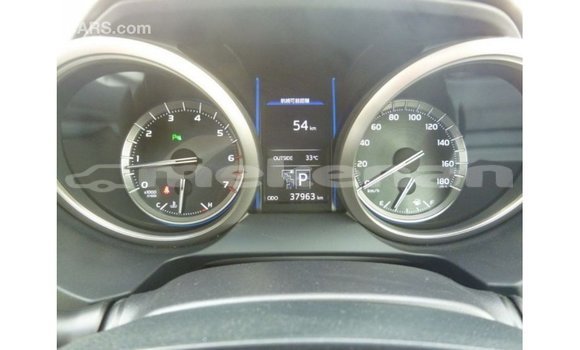 Buy Import Toyota Prado White Car in Import - Dubai in Aragatsotn Buy Import Toyota Prado White Car in Import - Dubai in Aragatsotn