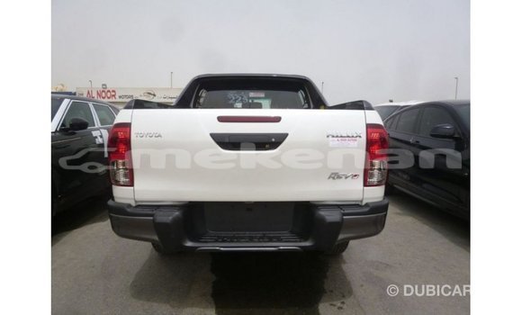 Buy Import Toyota Hilux White Car in Import - Dubai in Aragatsotn Buy Import Toyota Hilux White Car in Import - Dubai in Aragatsotn