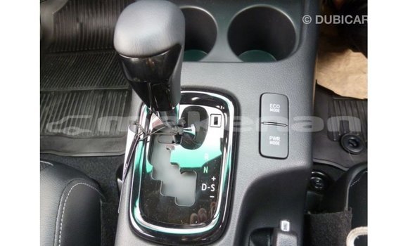 Buy Import Toyota Hilux White Car in Import - Dubai in Aragatsotn Buy Import Toyota Hilux White Car in Import - Dubai in Aragatsotn