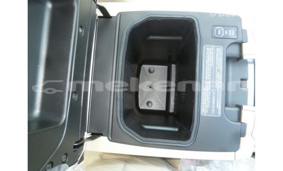 Buy Import Toyota Land Cruiser White Car in Import - Dubai in Aragatsotn Buy Import Toyota Land Cruiser White Car in Import - Dubai in Aragatsotn