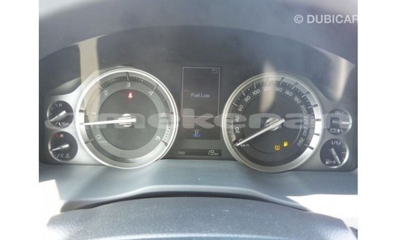 Buy Import Toyota Land Cruiser White Car in Import - Dubai in Aragatsotn Buy Import Toyota Land Cruiser White Car in Import - Dubai in Aragatsotn