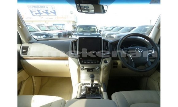 Buy Import Toyota Land Cruiser Black Car in Import - Dubai in Aragatsotn Buy Import Toyota Land Cruiser Black Car in Import - Dubai in Aragatsotn