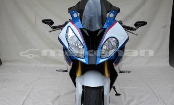 Buy New BMW S 1000 Blue Bike in Yerevan in Yerevan Buy New BMW S 1000 Blue Bike in Yerevan in Yerevan