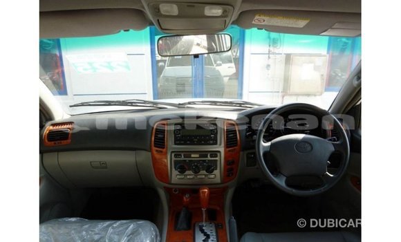 Buy Import Toyota Land Cruiser White Car in Import - Dubai in Aragatsotn Buy Import Toyota Land Cruiser White Car in Import - Dubai in Aragatsotn