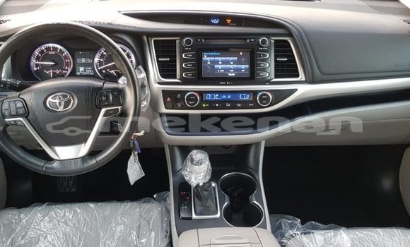 Buy Import Toyota Highlander Other Car in Import - Dubai in Aragatsotn Buy Import Toyota Highlander Other Car in Import - Dubai in Aragatsotn