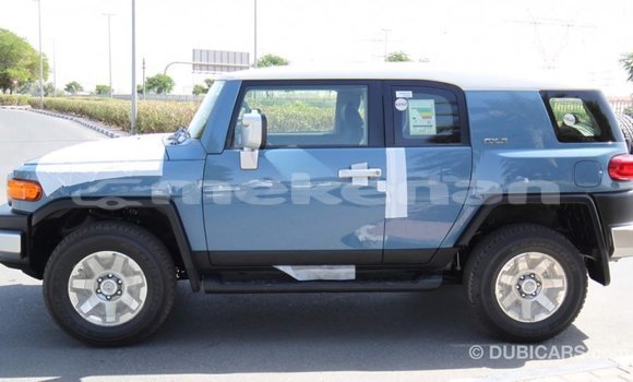 Buy Import Toyota FJ Cruiser Blue Car in Import - Dubai in Aragatsotn Buy Import Toyota FJ Cruiser Blue Car in Import - Dubai in Aragatsotn