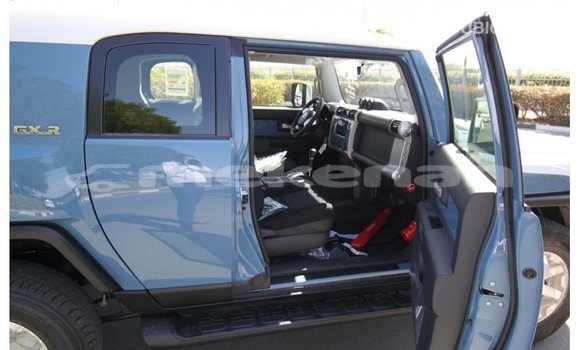 Buy Import Toyota FJ Cruiser Blue Car in Import - Dubai in Aragatsotn Buy Import Toyota FJ Cruiser Blue Car in Import - Dubai in Aragatsotn