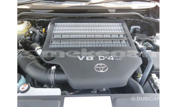 Buy Import Toyota Land Cruiser Red Car in Import - Dubai in Aragatsotn Buy Import Toyota Land Cruiser Red Car in Import - Dubai in Aragatsotn