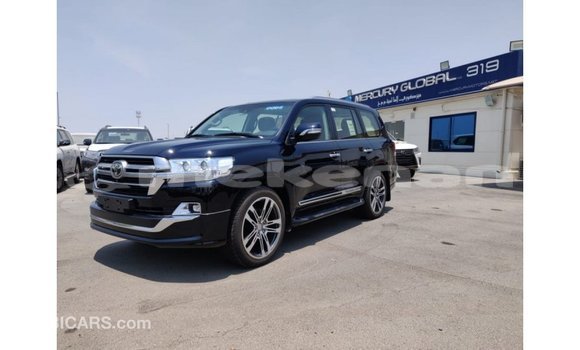 Buy Import Toyota Land Cruiser Black Car in Import - Dubai in Aragatsotn Buy Import Toyota Land Cruiser Black Car in Import - Dubai in Aragatsotn