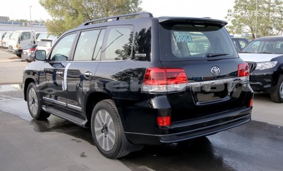 Buy Import Toyota Land Cruiser Black Car in Import - Dubai in Aragatsotn Buy Import Toyota Land Cruiser Black Car in Import - Dubai in Aragatsotn