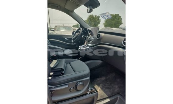 Buy Import Mercedes-Benz 250 Black Car in Import - Dubai in Aragatsotn Buy Import Mercedes-Benz 250 Black Car in Import - Dubai in Aragatsotn