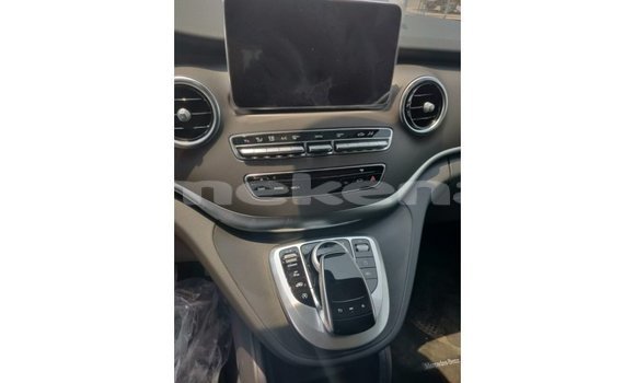 Buy Import Mercedes-Benz 250 Black Car in Import - Dubai in Aragatsotn Buy Import Mercedes-Benz 250 Black Car in Import - Dubai in Aragatsotn