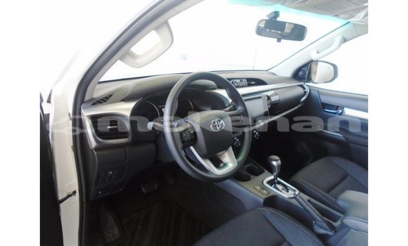Buy Import Toyota Hilux White Car in Import - Dubai in Aragatsotn Buy Import Toyota Hilux White Car in Import - Dubai in Aragatsotn