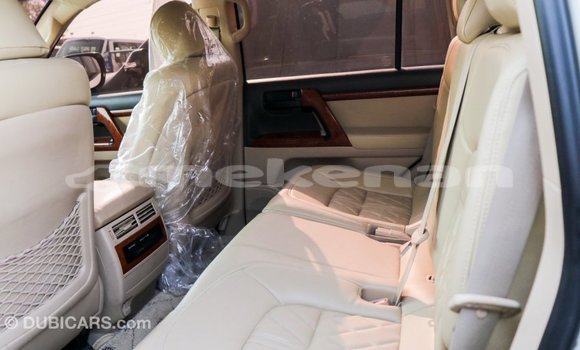 Buy Import Toyota Land Cruiser White Car in Import - Dubai in Aragatsotn Buy Import Toyota Land Cruiser White Car in Import - Dubai in Aragatsotn