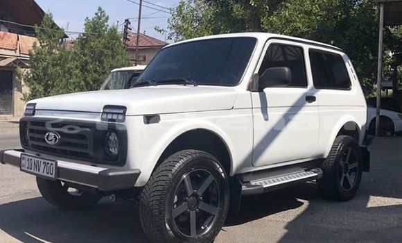 Buy Used Lada Niva White Car in Yerevan in Yerevan Buy Used Lada Niva White Car in Yerevan in Yerevan