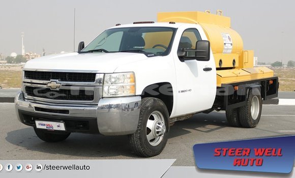 Buy Import Chevrolet Silverado White Car in Import - Dubai in Aragatsotn