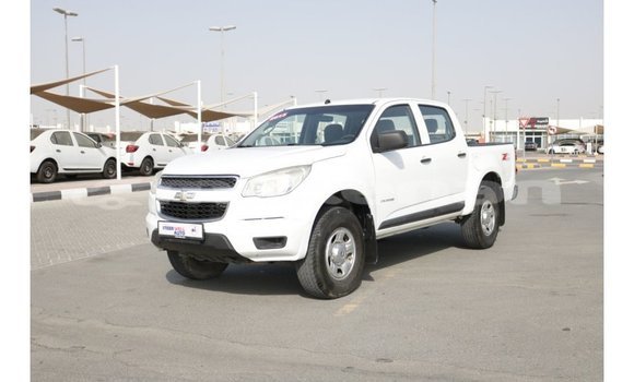 Buy Import Chevrolet Colorado White Car in Import - Dubai in Aragatsotn